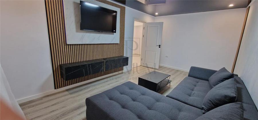 Apartament cu 3 camere decomandat, mobilat în Lipovei