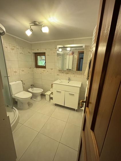 Casă cu 3 camere în Lunca