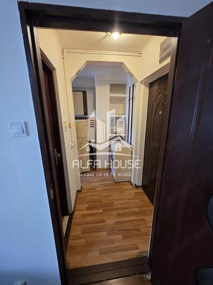 Garsonieră decomandată în Govândari