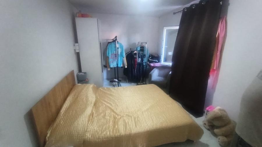 Casă individuală cu 5 camere cu Canalizare în Lascăr Catargiu