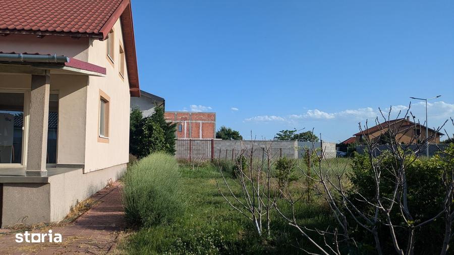 Casă cu 4 camere cu Teren 520 Mp în Vladimirescu