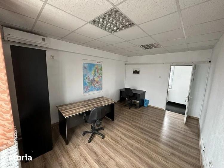 Spațiu comercial, de 20 mp, în Central