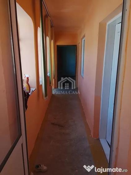 Casă cu 4 camere cu Teren 700 Mp în Dealu Viei