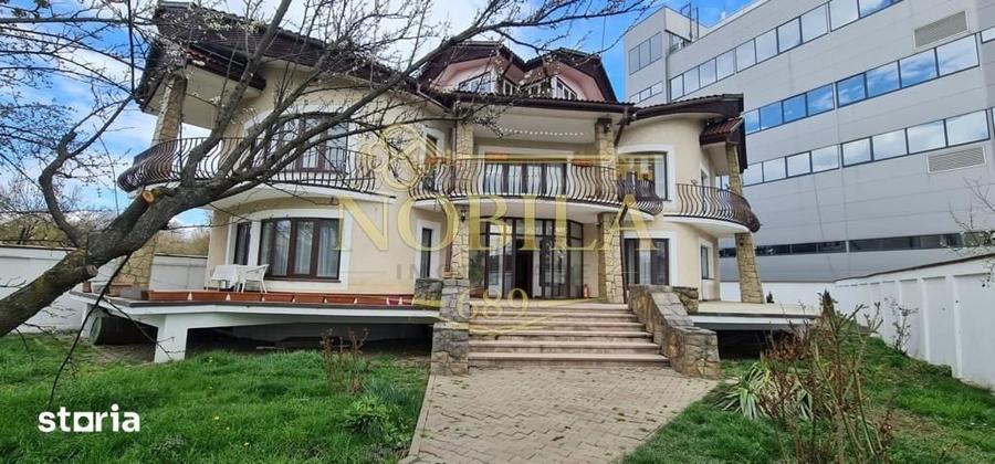 Casă cu 4 camere cu Canalizare în Central