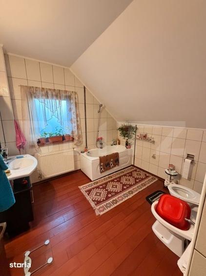 Casă cu 4 camere cu Teren 691 Mp în Ipotești