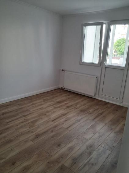 Apartament cu 2 camere semidecomandat în Aurel Vlaicu
