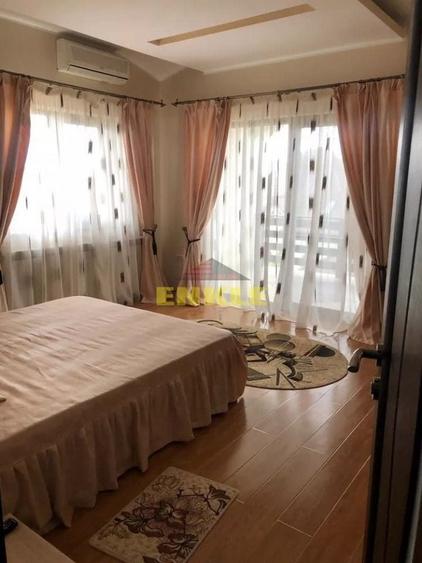Casă individuală cu 5 camere cu Canalizare în Exterior Vest