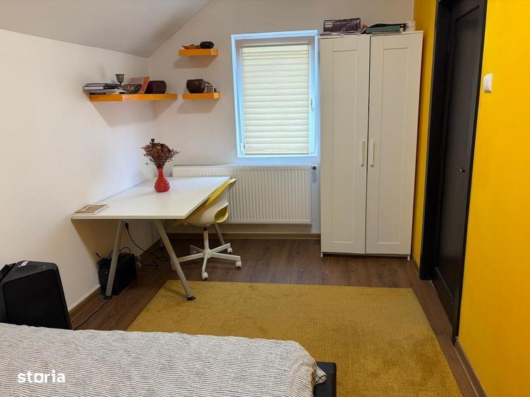 Casă cu 4 camere cu Teren 400 Mp în Florești
