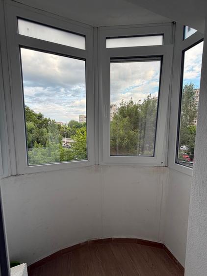 Apartament cu 2 camere semidecomandat în Crângași
