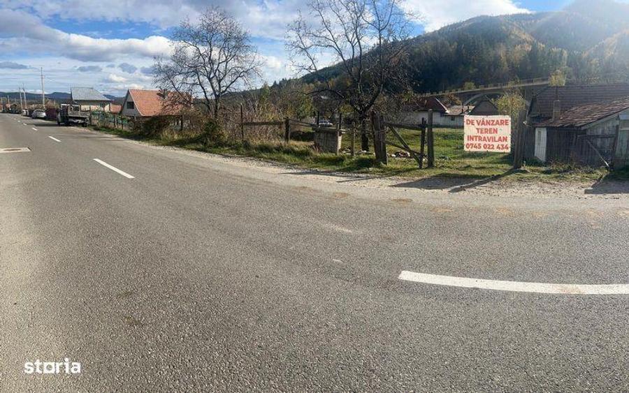Teren de 2300 mp, în Coman