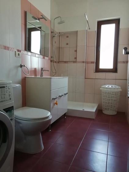 Apartament cu 2 camere nedecomandat în Dumbrăvița