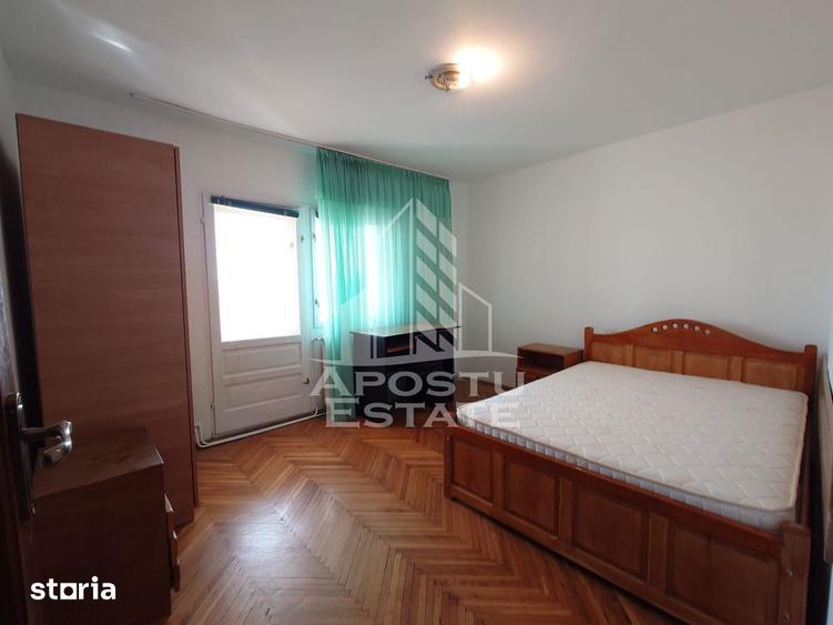 Apartament cu 3 camere, mobilat în Fabric