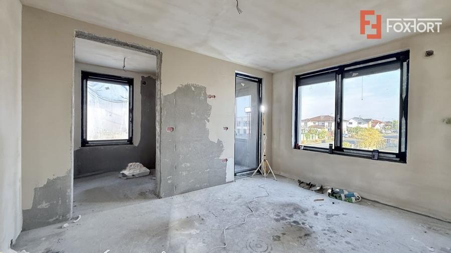 Duplex cu 5 camere cu Canalizare în Moșnița Nouă