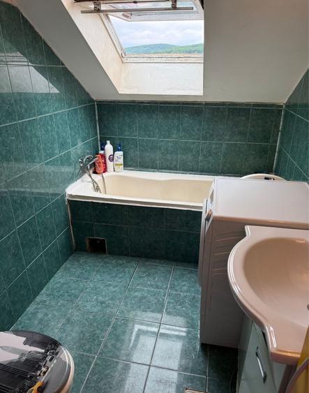 Apartament cu 2 camere decomandat în Florești