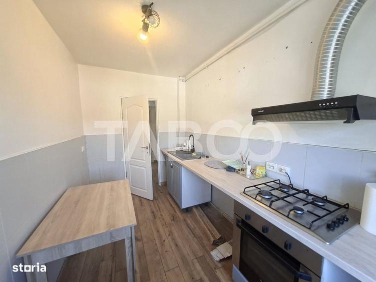 Apartament cu 2 camere decomandat în Ștrand