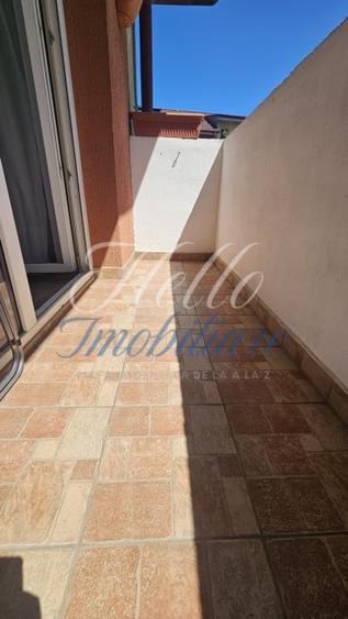 Apartament cu 3 camere semidecomandat în Florești