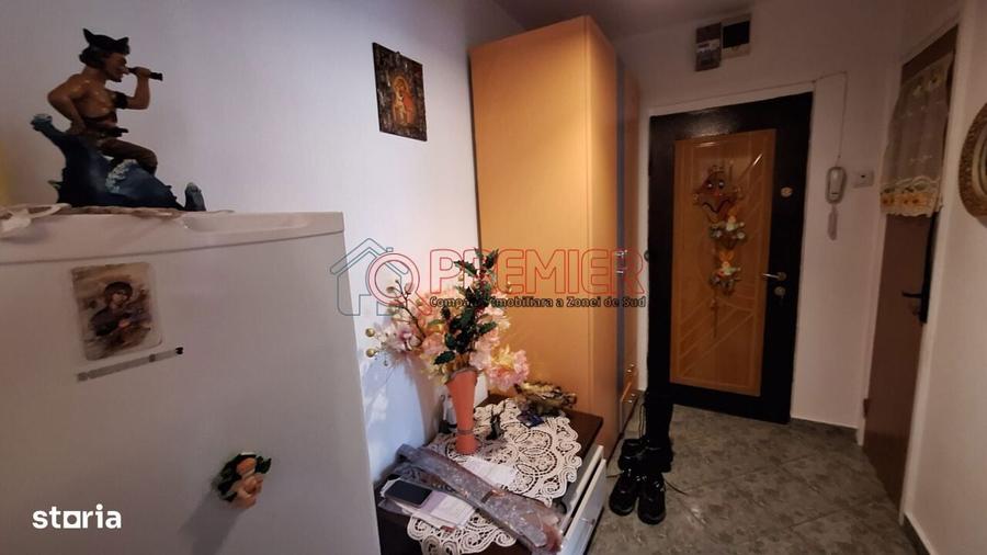 Apartament cu 3 camere în Berceni — fotografia 2