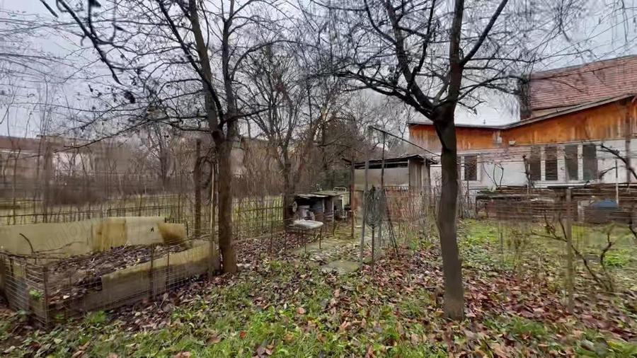 Casă cu 6 camere în Central