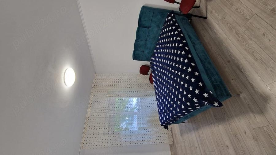 Apartament cu 4 camere decomandat în Decebal
