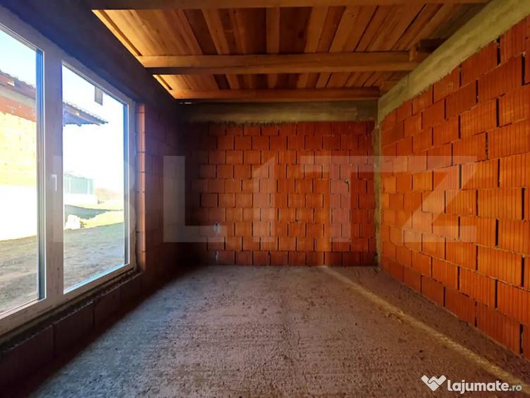 Casă cu 4 camere cu Teren 650 Mp în Paleu