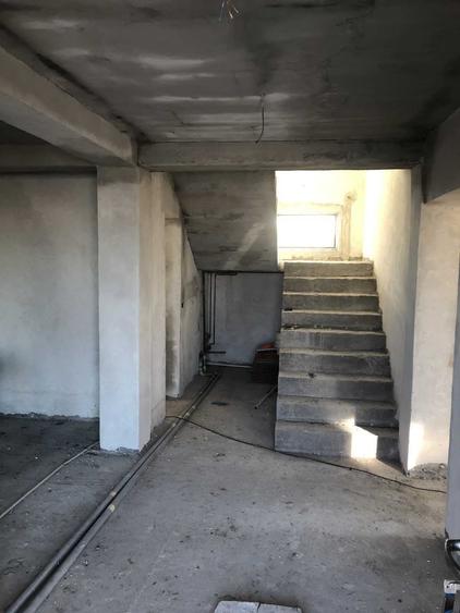 Casă cu 4 camere în Ghercești