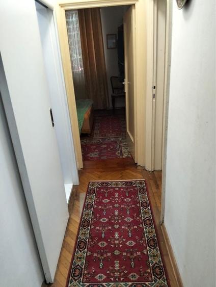 Apartament cu 3 camere decomandat în Primăverii
