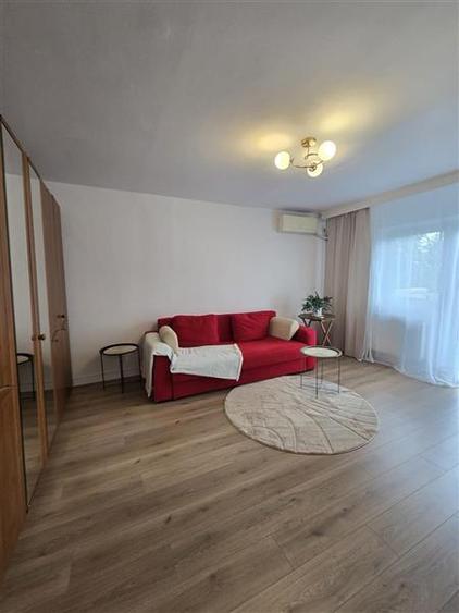 Apartament cu 2 camere decomandat, mobilat în Brâncoveanu