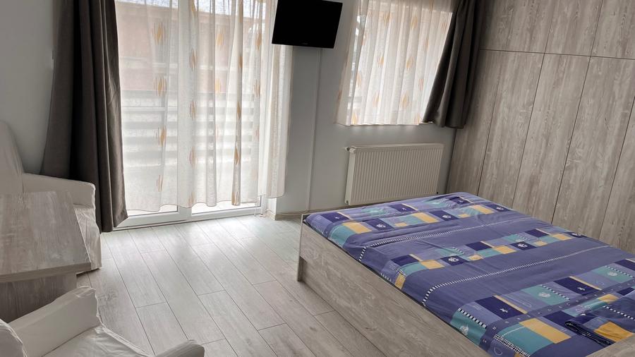 Casă cu 3 camere cu Teren 100 Mp în Tunari