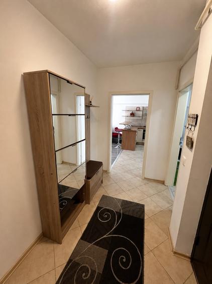 Apartament cu 3 camere în Cetate