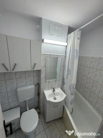 Garsonieră decomandată în Exterior Vest