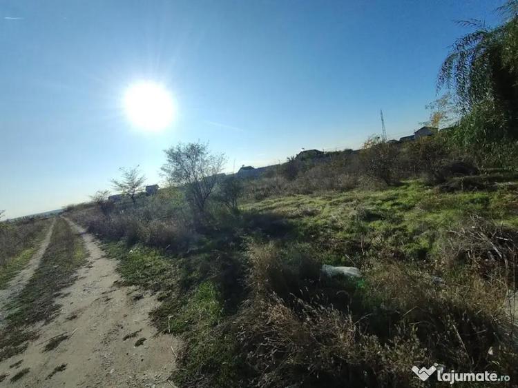 Teren de 455 mp, în Malu Mare