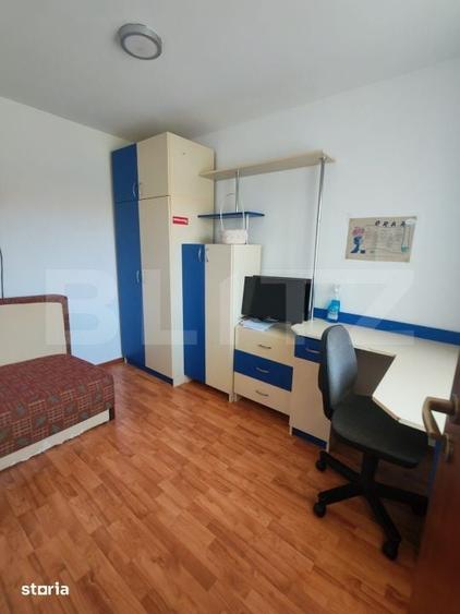 Apartament cu 5 camere în Decebal