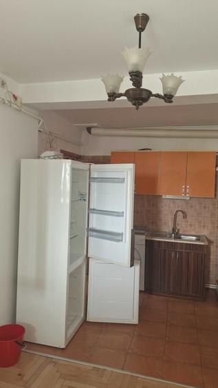 Apartament cu 3 camere decomandat în Obcini