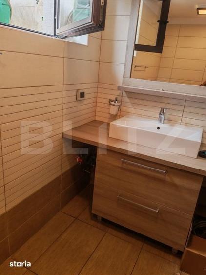 Casă cu 8 camere cu Teren 1000 Mp în Dârste