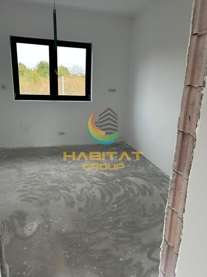 Casă individuală cu 3 camere cu Canalizare în Adunații-Copăceni