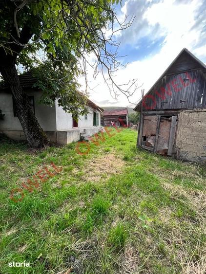 Casă cu 2 camere cu Teren 537 Mp în Boroșneu Mare
