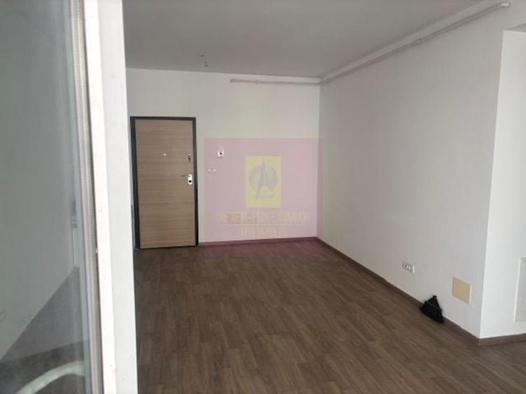 Apartament cu 2 camere semidecomandat, mobilat în Prelungirea Ghencea