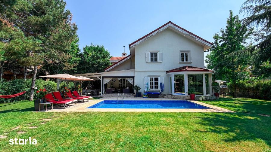 Casă cu 6 camere cu Teren 1200 Mp în Nord