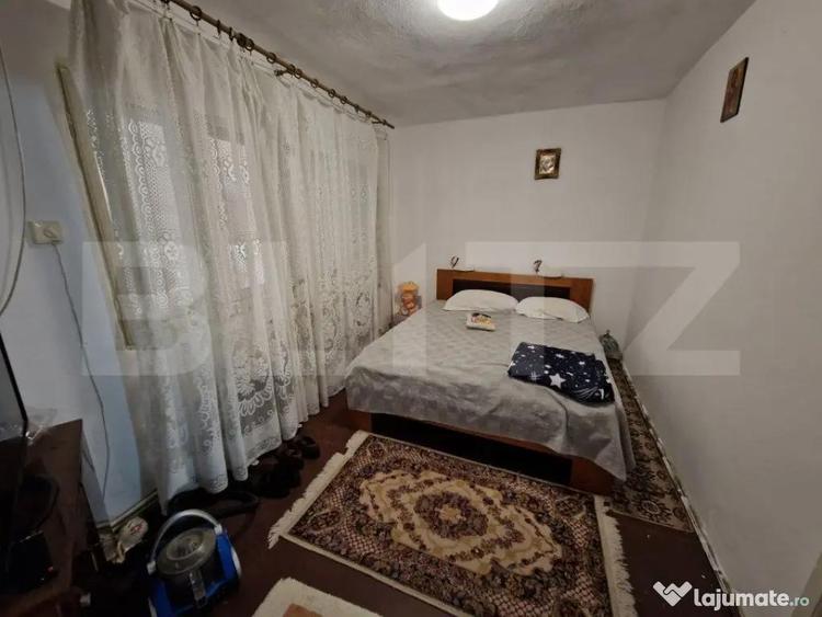 Casă cu 8 camere cu Teren 387 Mp în Central