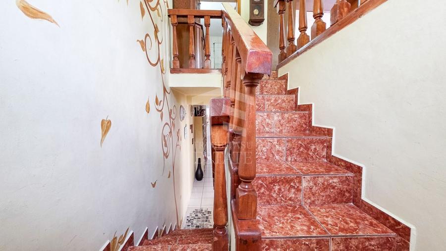 Casă individuală cu 5 camere cu Canalizare în Chitila