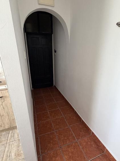Apartament cu 3 camere în Periferie