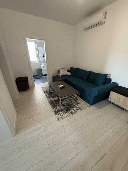 Apartament cu 2 camere semidecomandat în Giroc