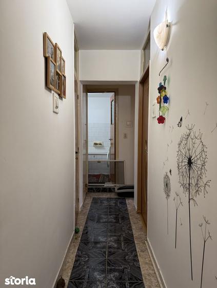 Apartament cu 3 camere decomandat în Rahova