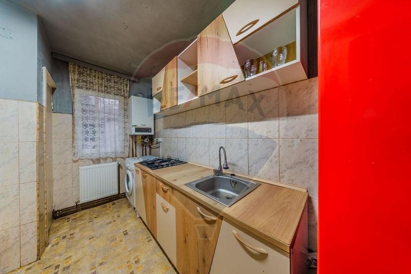 Apartament cu 3 camere decomandat, mobilat în Aurel Vlaicu