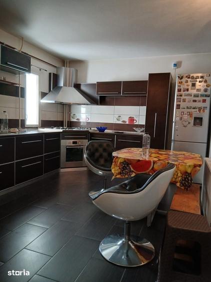 Apartament 3 camere de vanzare Gorjului - 12