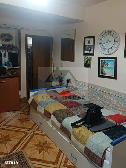 Apartament cu 4 camere decomandat în Sânpetru