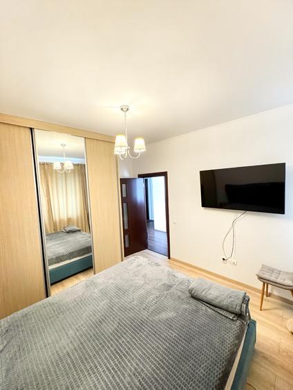 Apartament cu 2 camere decomandat în Titan