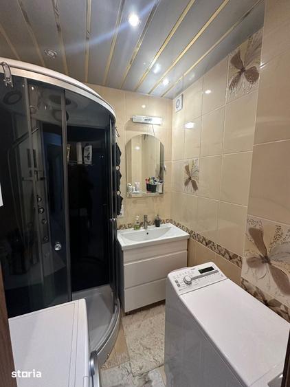 Apartament cu 3 camere în Romană
