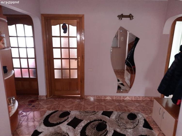 Apartament cu 4 camere decomandat în Turda