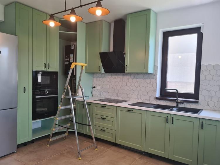 Casă individuală cu 5 camere cu Teren 530 Mp în Odăi